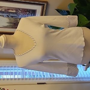 Willi Smith white Vneck pullover thin knit sweater with black stripe trim M EUC…